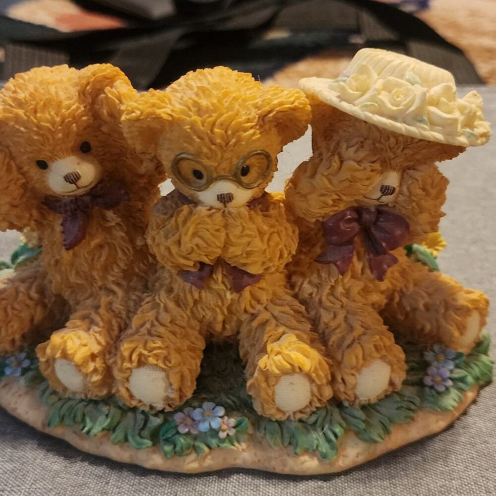 3 Bear Figurine